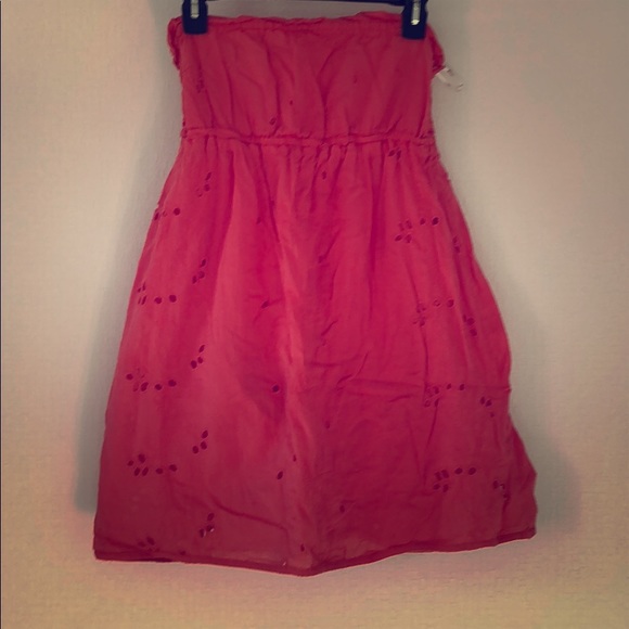 Swimsuit cover up - Picture 1 of 4